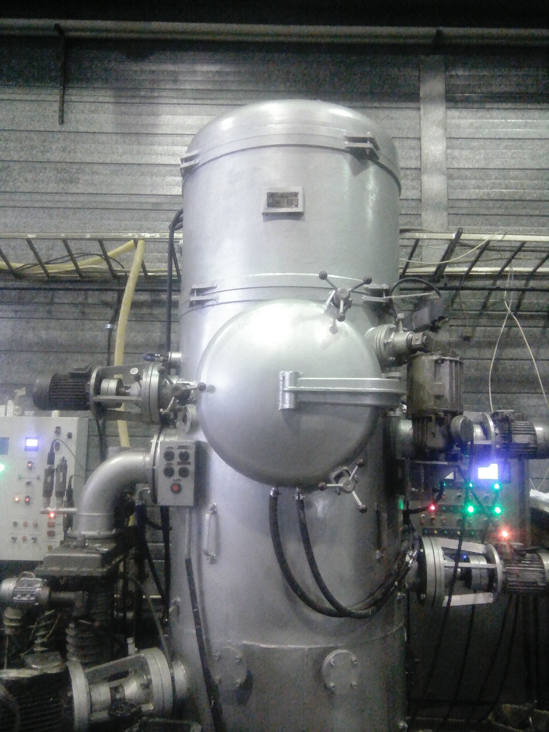 Вакуумная термическая электропечь СЭВ 3.3/11.5ФМ2