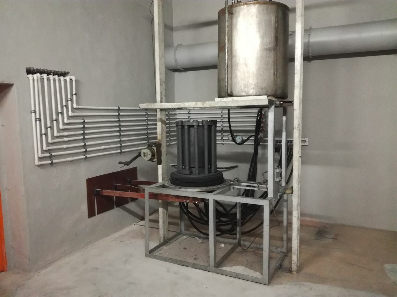 Установка вакуумной термохимической очистки графита (ВТХО)&nbsp;